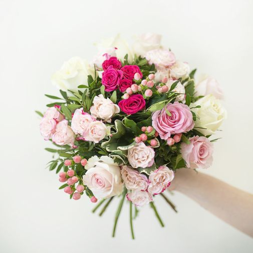 Bouquet de fleurs Vanille fraise et son vase offert