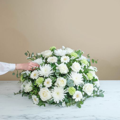 Fleurs deuil Bel hommage blanc