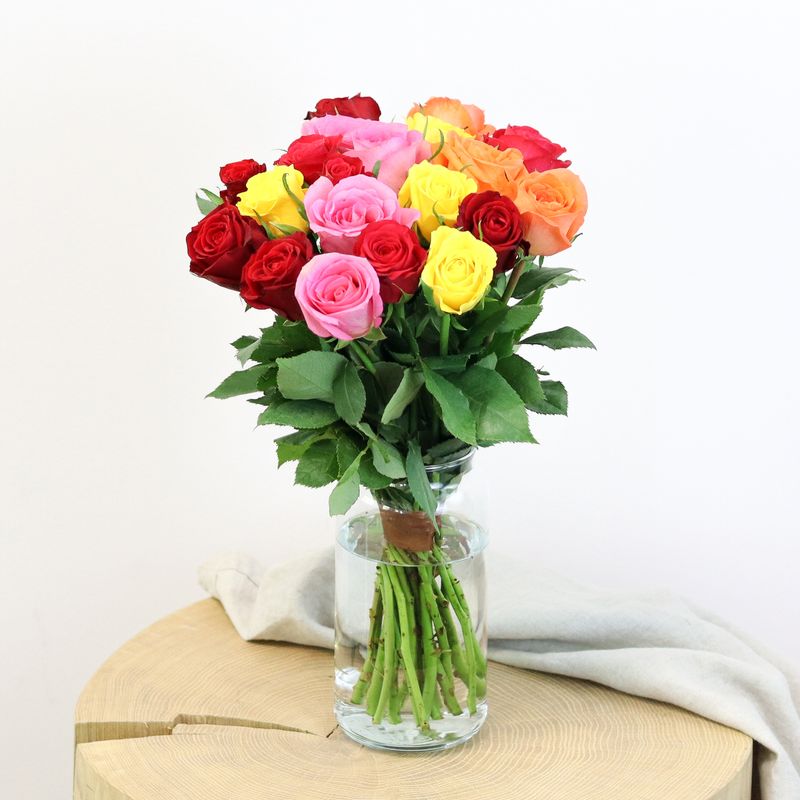 Fleurs et cadeaux Brassée de roses multicolores Max Havelaar
