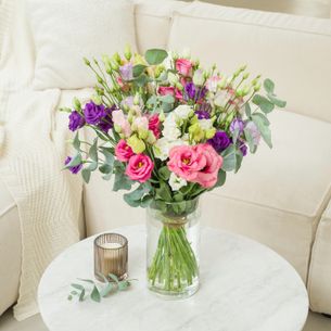 Bouquet de fleurs Bouquet de lisianthus Naissance